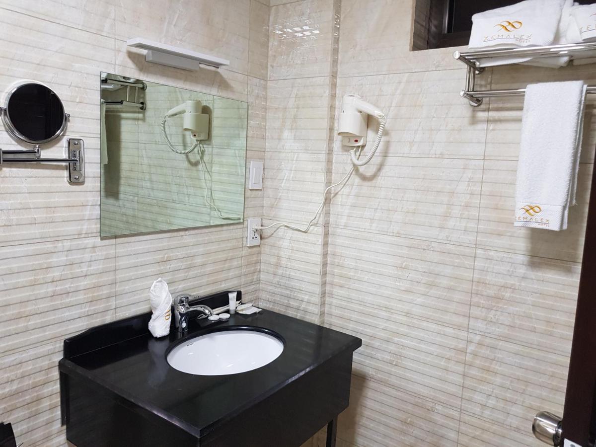 Zemalex Hotel Addis Ababa Eksteriør billede