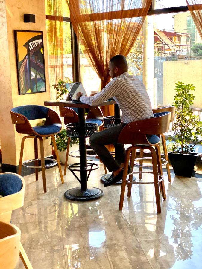 Zemalex Hotel Addis Ababa Eksteriør billede